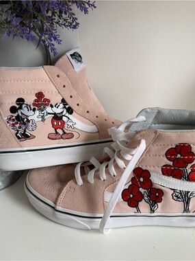 Vans DISNEY Limited edition Pink High-Top Sneakers with Floral Embroidery